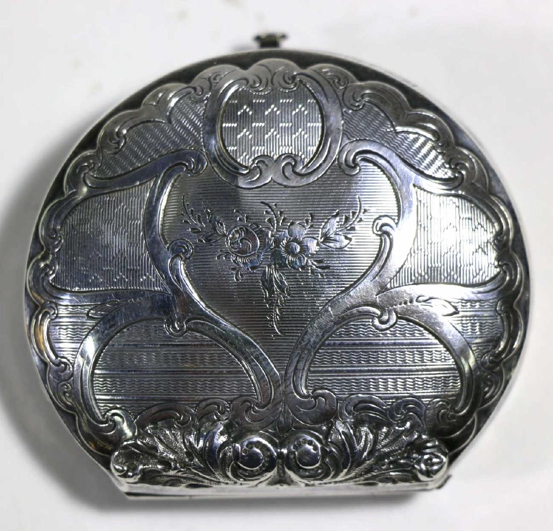STERLING SILVER VINTAGE LADIES COMPACT: STERLING SILVER VINTAGE LADIES COMPACT