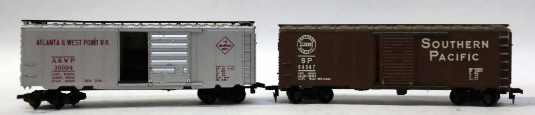 HO BOX CAR PAIRING (1 of 4)