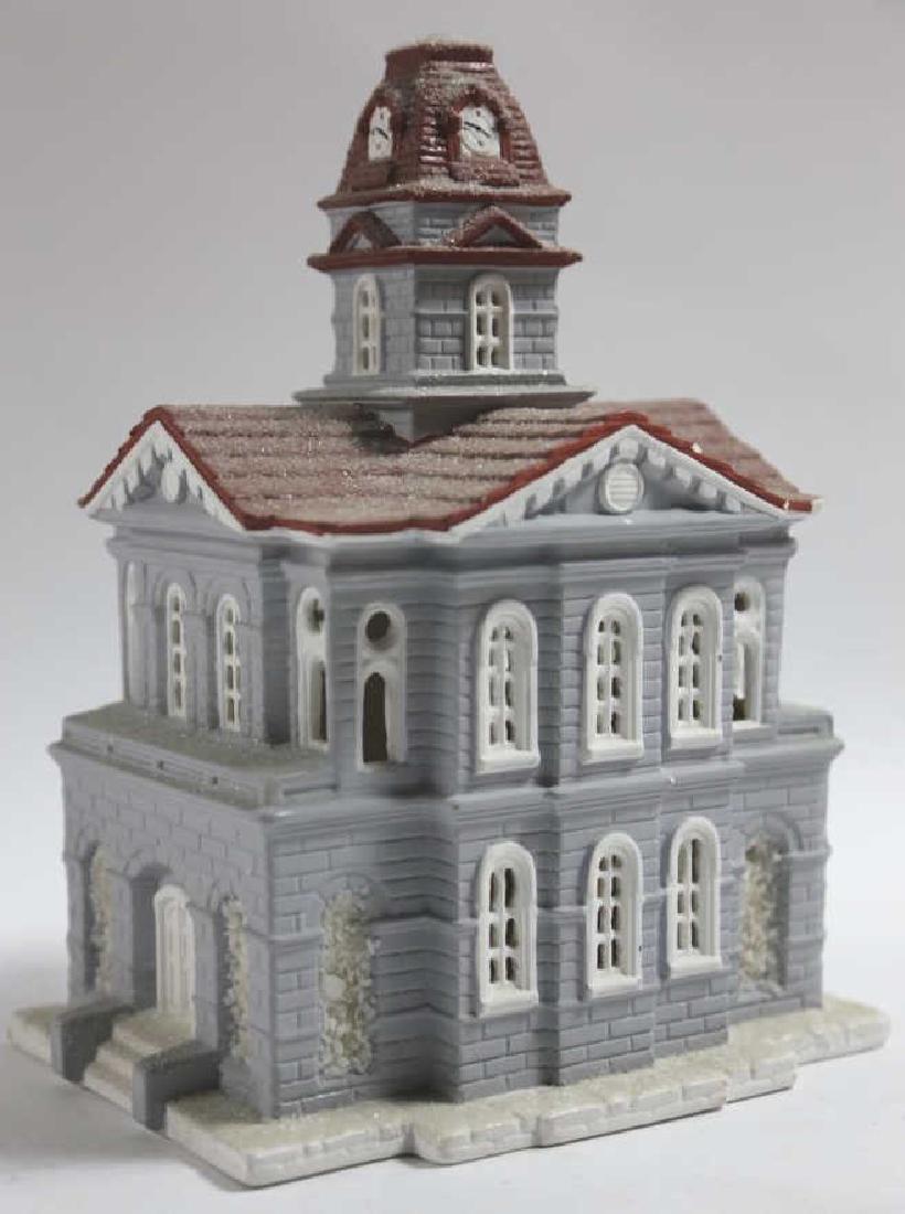 RAILWAY MODEL COURTHOUSE: RAILWAY MODEL COURTHOUSE