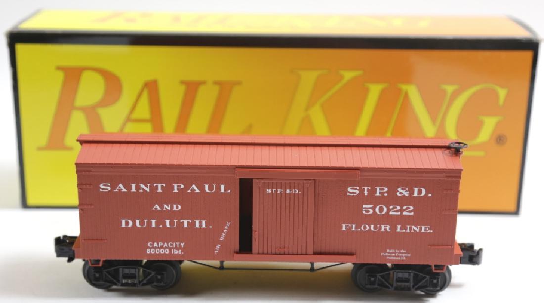 RAIL KING SAINT PAUL & DULUTH 19TH C. 34' BOX CAR: RAIL KING SAINT PAUL & DULUTH 19TH C. 34' BOX CAR 30-74468 W/BOX