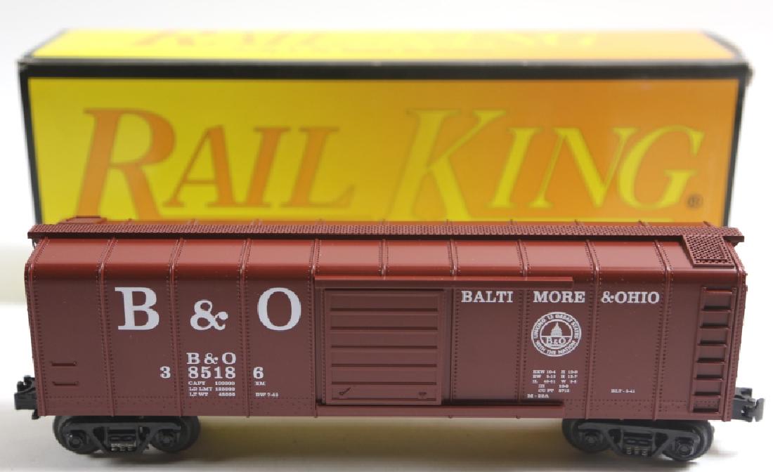 RAIL KING B&O ROUNDED ROOF BOXCAR: RAIL KING B&O ROUNDED ROOF BOXCAR 30-7429