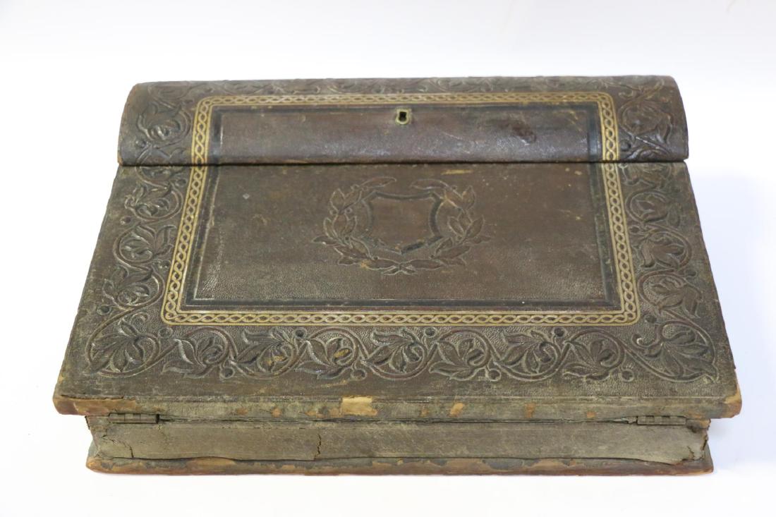 ENGLISH ANTIQUE TOOLED LEATHER LAP DESK: ENGLISH ANTIQUE TOOLED LEATHER LAP DESK