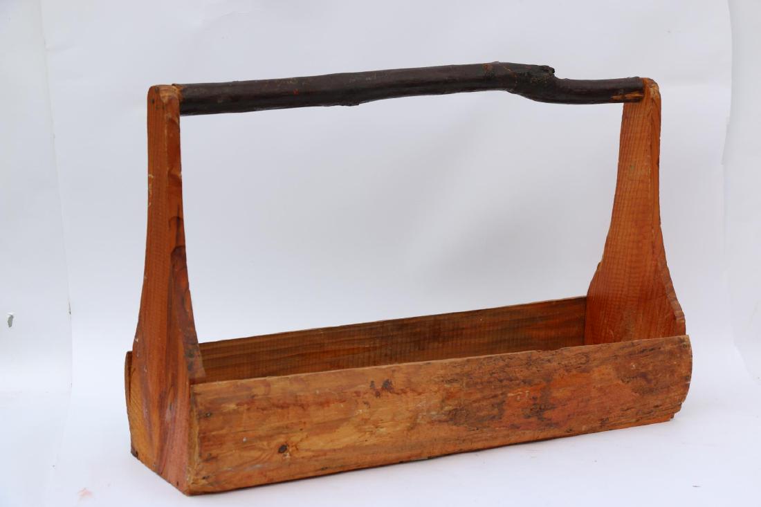 ANTIQUE AMERICAN PRIMITIVE COBLERS CADDY: ANTIQUE AMERICAN PRIMITIVE COBLERS CADDY