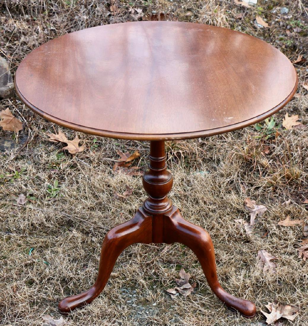 ENGLISH ANTIQUE MAHOGANY PAD FOOT TILT TOP TABLE: ENGLISH ANTIQUE MAHOGANY PAD FOOT TILT TOP TABLE
