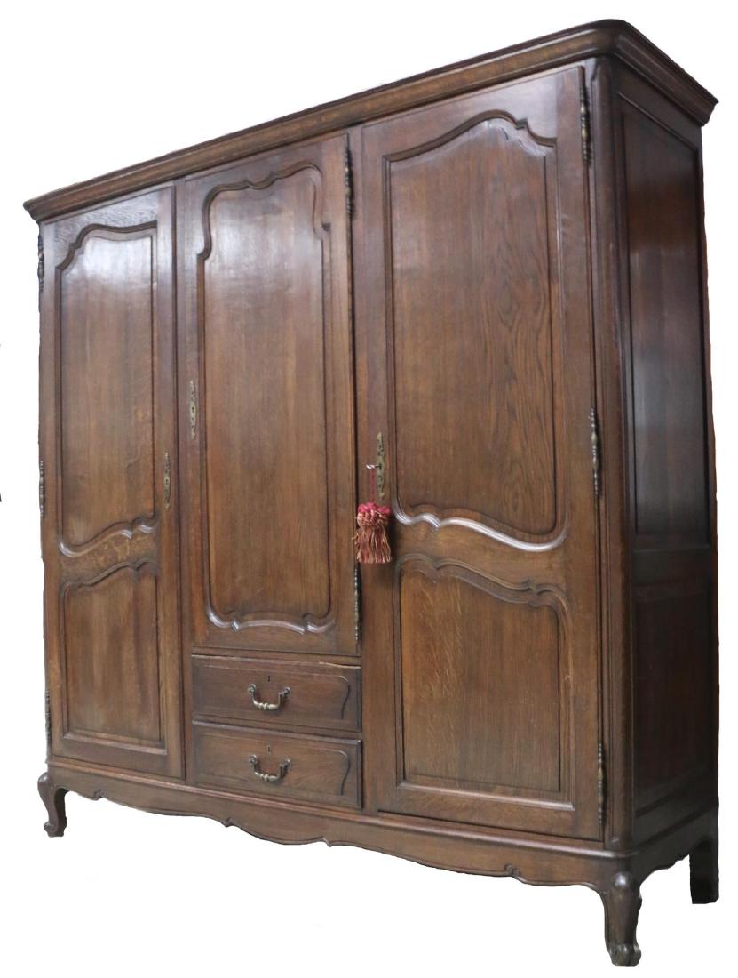 FRENCH ANTIQUE OAK TRIPLE CHIFFEROBE ARMOIRE