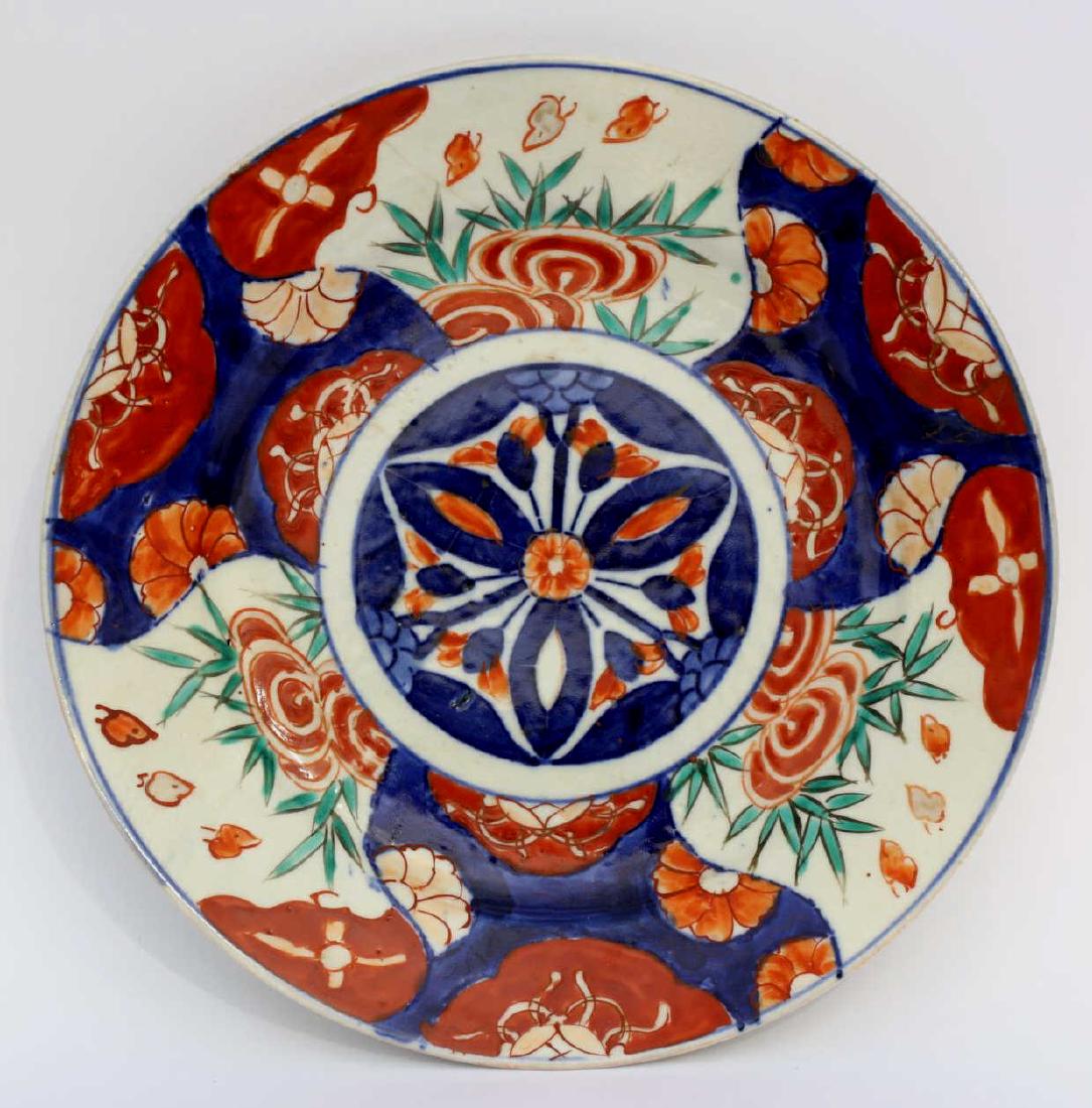 JAPANESE ANTIQUE IMARI CHARGER PLATE: JAPANESE IMARI CHARGER