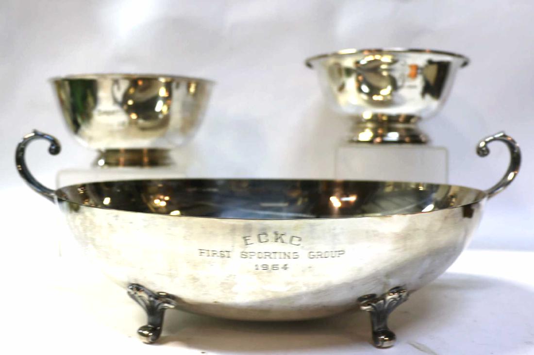 SILVERPLATE SPORTING TROPHY GROUPING: SILVERPLATE SPORTING TROPHY GROUPING LARGEST 6 X 10"