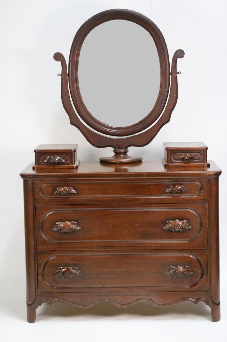 AMERICAN ANTIQUE DRESSING CHEST WITH MIRROR: AMERICAN ANTIQUE DRESSING CHEST WITH MIRROR