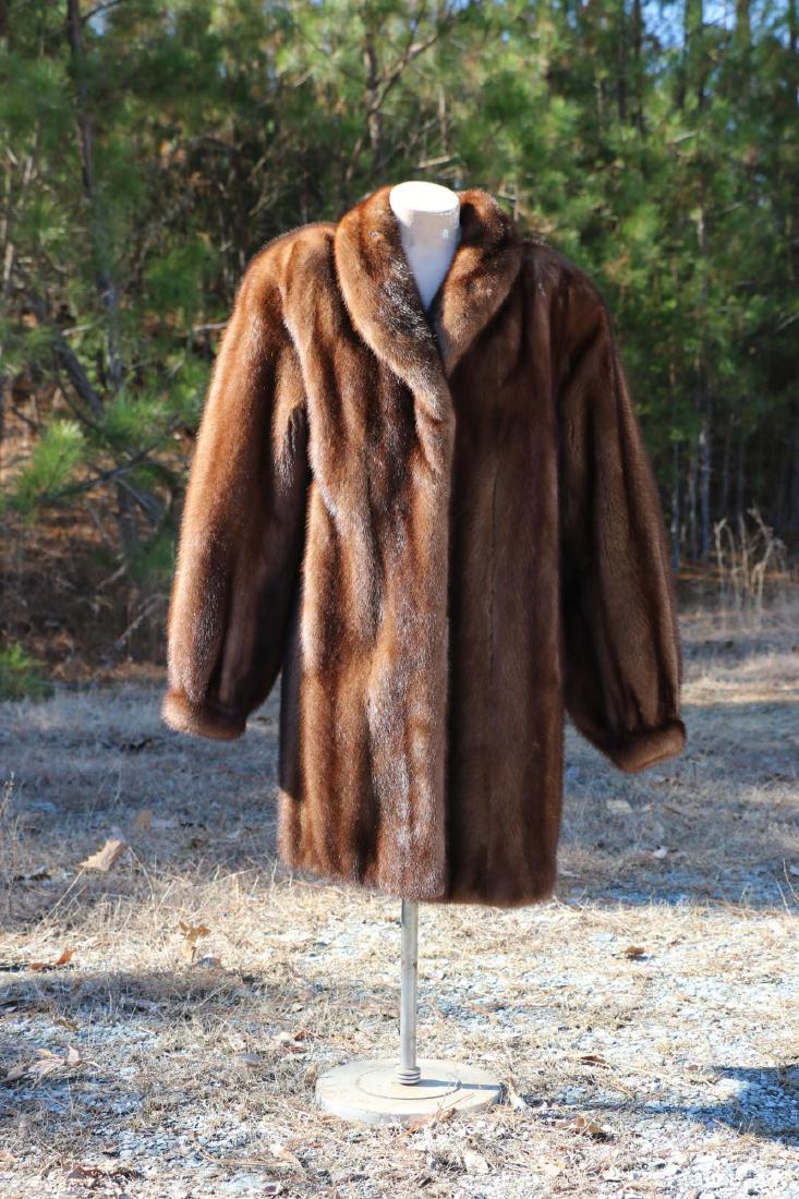 NEIMAN MARCUS FINE MID-LENGTH MINK COAT: NEIMAN MARCUS FINE MID-LENGTH MINK COAT