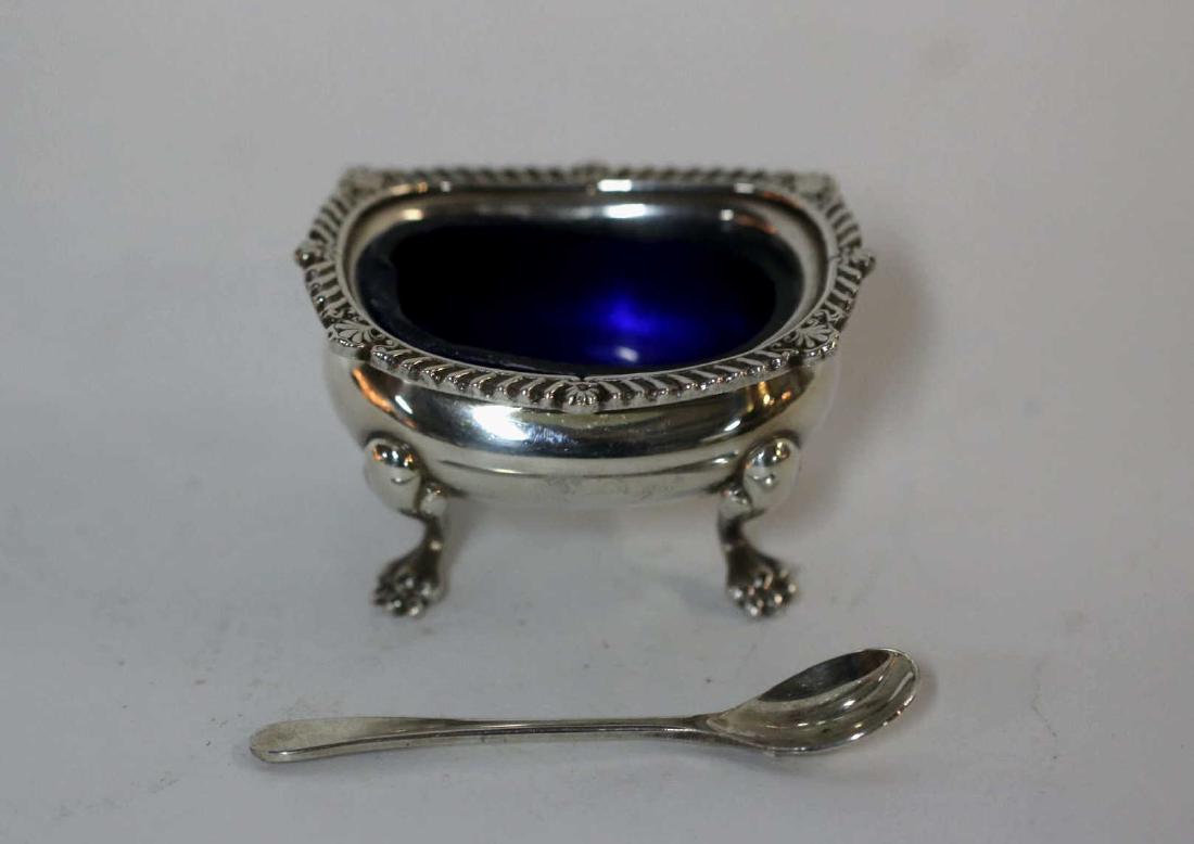 HARRODS STERLING SILVER FOOTED MASTER SALT (1 of 13)
