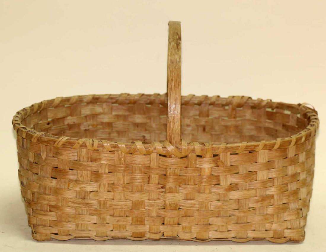 AMERICAN SOUTHERN ANTIQUE GATHERING BASKET (1 of 4)
