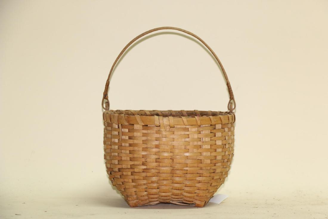 AMERICAN SOUTHERN ANTIQUE GATHERING BASKET (1 of 10)