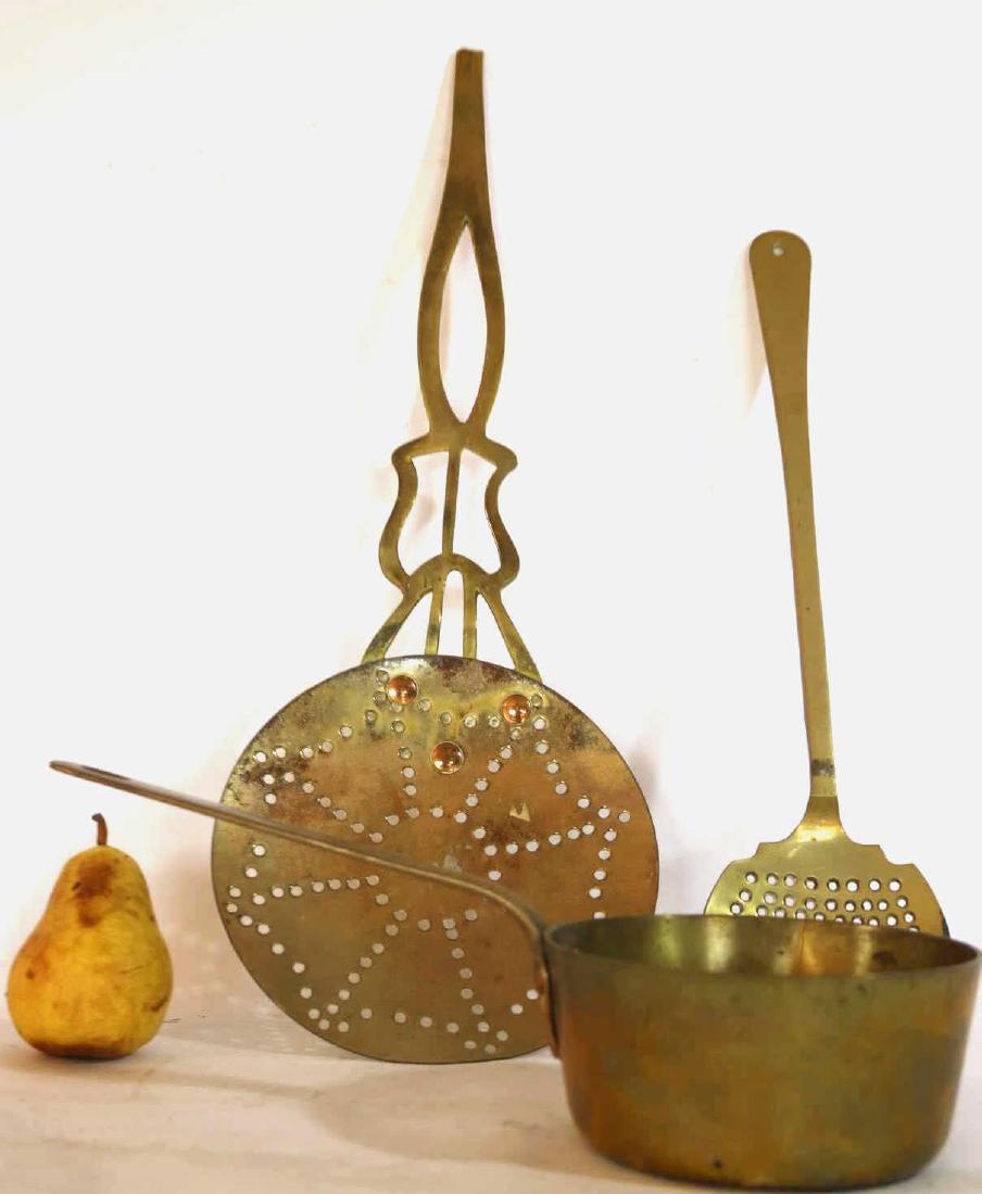 FRENCH COPPER COLANDER AND PAN GROUPING: FRENCH COPPER COLANDER, STRAINER, POT GROUPING