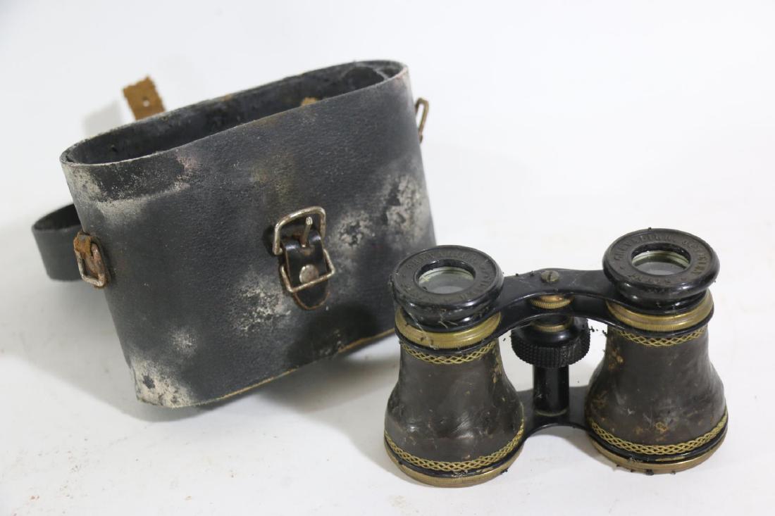 FRENCH ANTIQUE CHEVALIER OPERA GLASSES WITH CASE: ANTIQUE CHEVALIER OF PARIS OPERA GLASSES