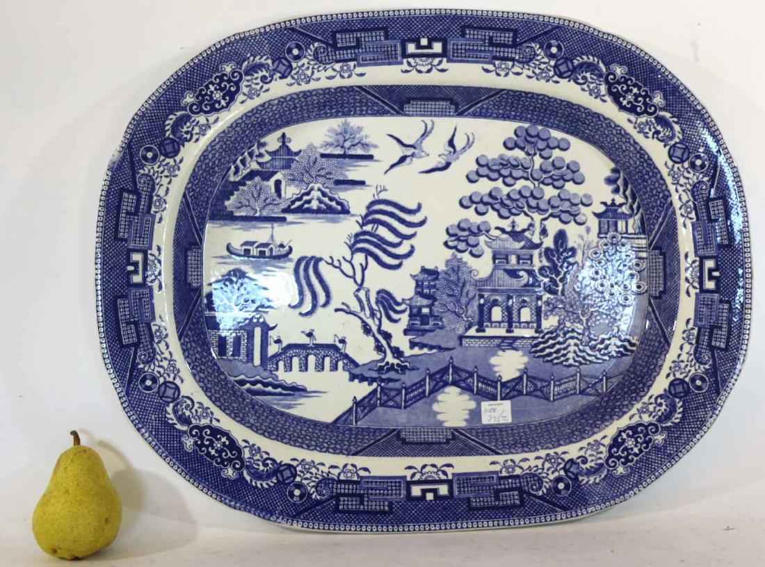 ENGLISH ANTIQUE DAVENPORT BLUE WILLOW PLATTER: ENGLISH ANTIQUE DAVENPORT BLUE WILLOW PLATTER