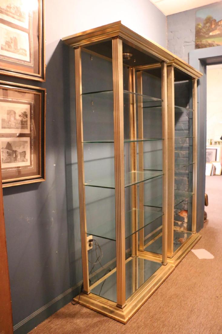 LIGHTED COLUMN DISPLAY UNIT WITH GLASS SHELVING: 5 SHELVES INCLUDING BOTTOM, LIGHTED DISPLAY CABINET