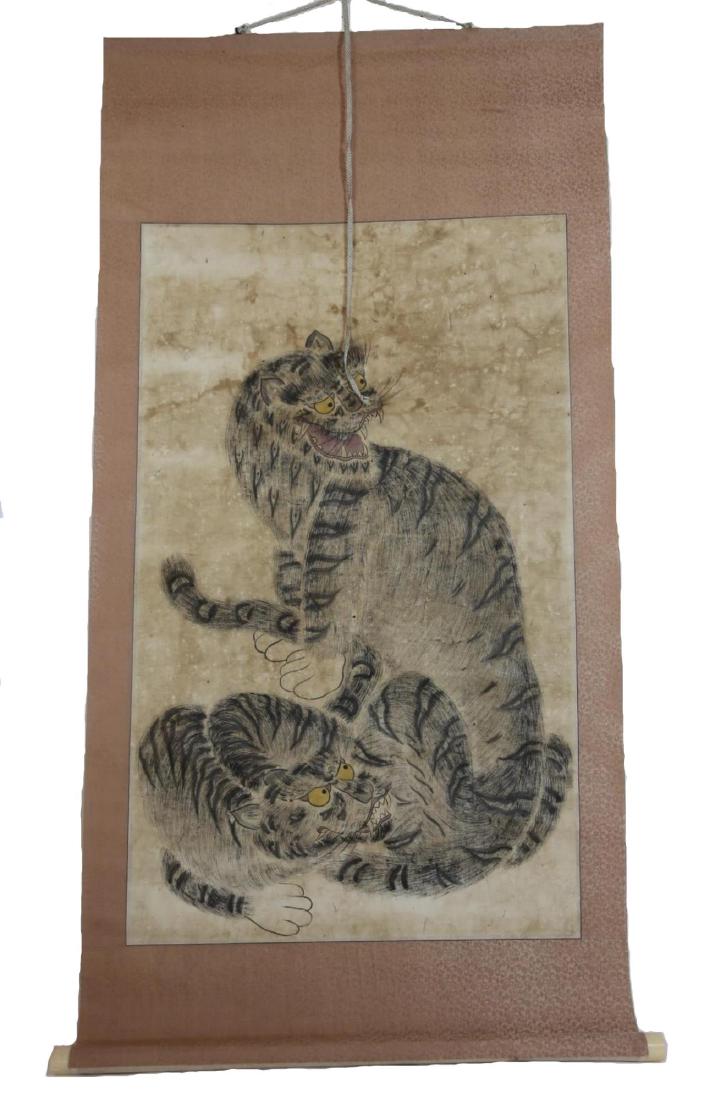 KOREAN ANTIQUE HAND PAINTED SCROLL (1 of 5)