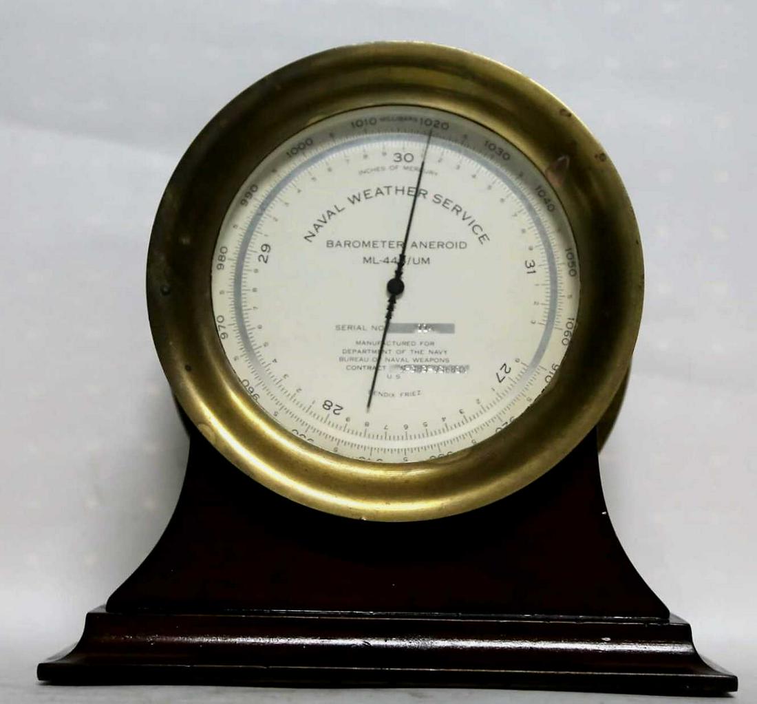 US NAVAL BAROMETER ANEROID INSTRUMENT: US NAVAL BAROMETER ANEROID, SERIAL NO. 114, BY BENDIX-FRIEZ