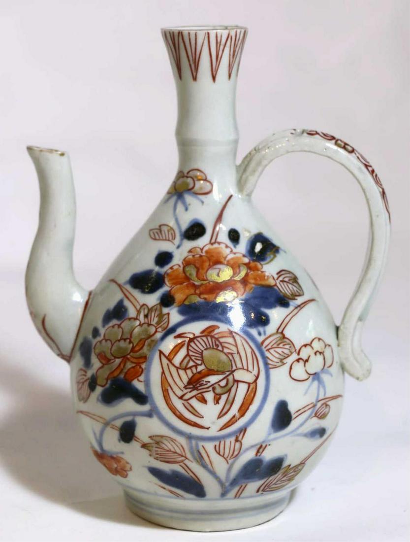 ANTIQUE JAPANESE CONDIMENT FIRST PERIOD IMARI: ANTIQUE JAPANESE CONDIMENT JUG, FIRST PERIOD IMARI, SOME RESTORATION, CIRCA LATE 17TH / EARLY 18TH CENTURY