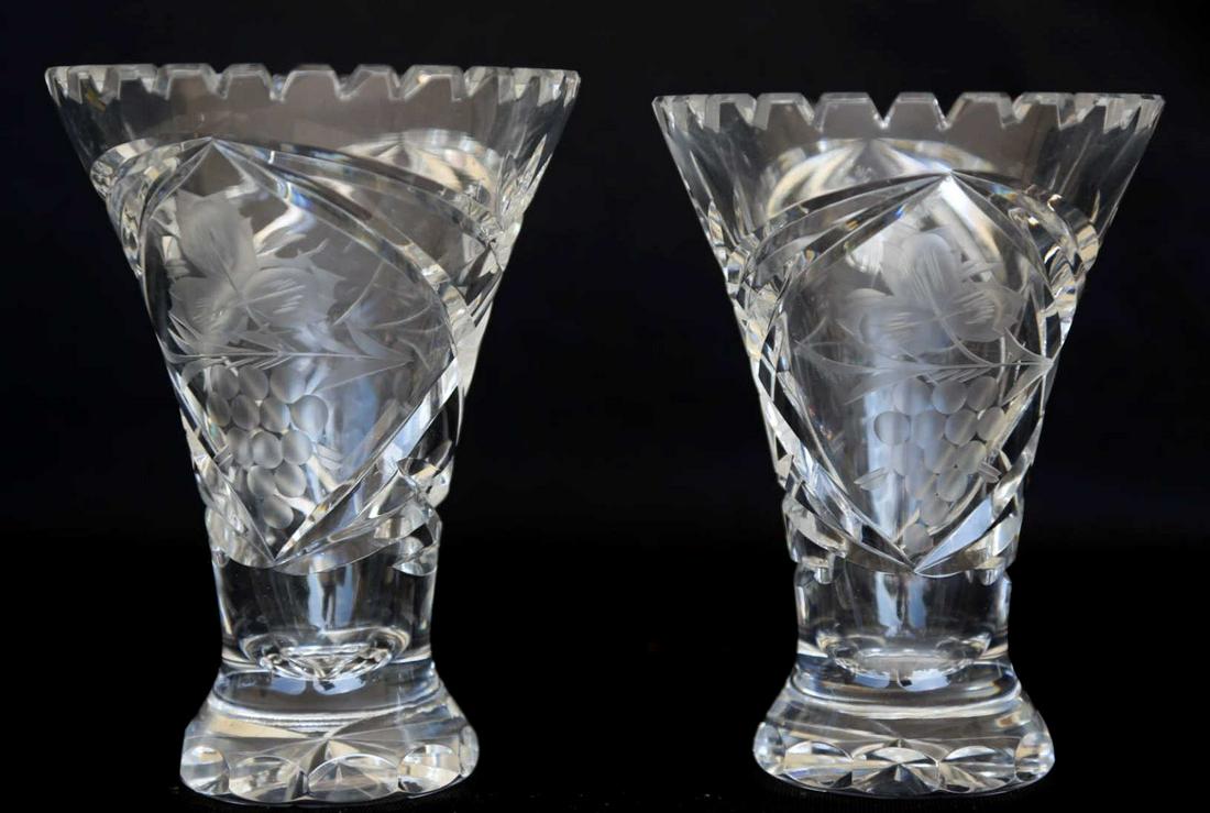 CUT GLASS VASE GROUPING: CUT GLASS VASE GROUPING