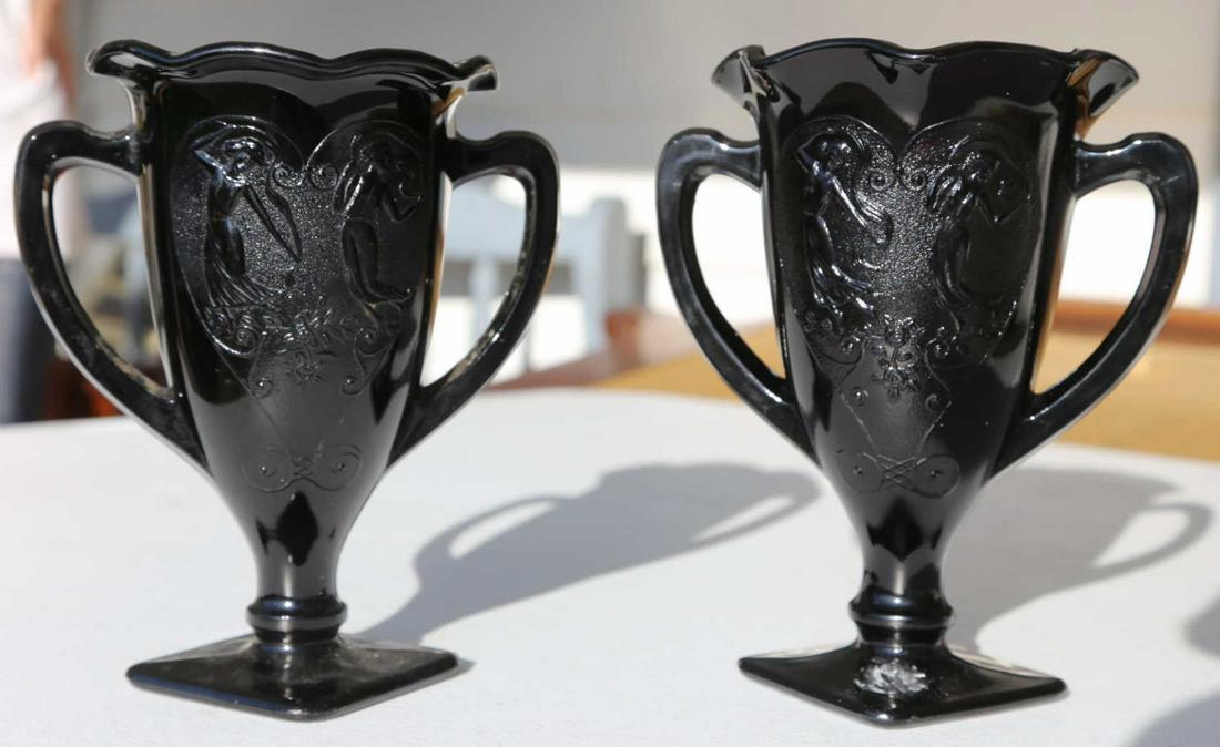 AMETHYST VINTAGE TWIN HANDLE VASE PAIR: AMETHYST VINTAGE TWIN HANDLE VASE PAIR