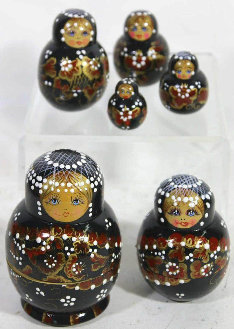 RUSSIAN VINTAGE NESTING DOLLS: RUSSIAN VINTAGE NESTING DOLLS