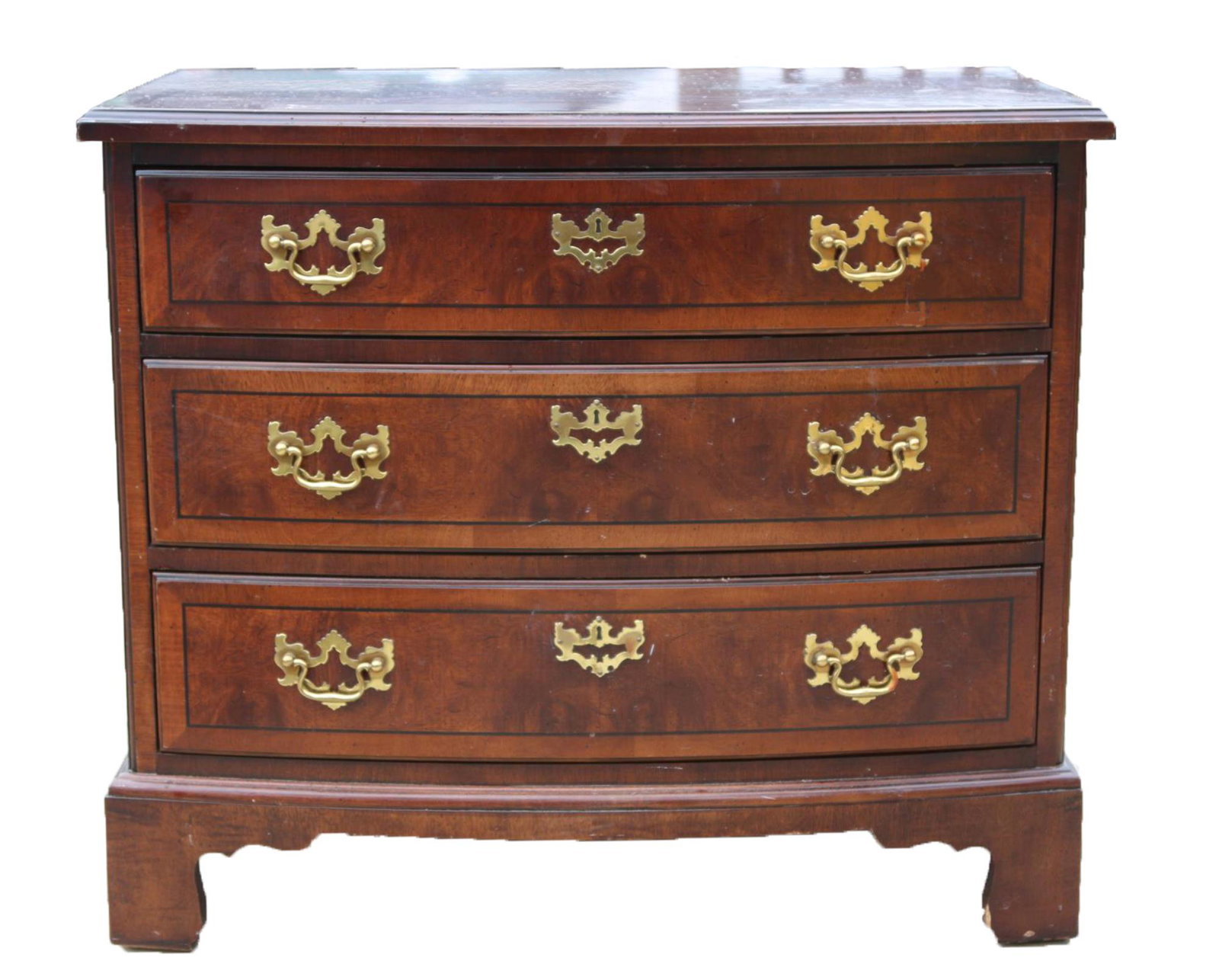 HENREDON ASTON COURT THREE DRAWER CHEST: HENREDON ASTON COURT THREE DRAWER CHEST OR NIGHT STAND