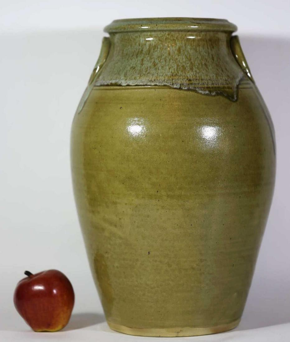 VERNON OWENS (NC) JUGTOWN ART POTTERY VASE: VERNON OWENS (NC) JUGTOWN ART POTTERY VASE TWIN HANDLE VASE