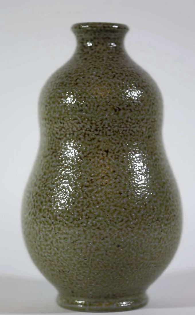 VERNON OWENS (NC) JUGTOWN DOUBLE GOURD VASE: VERNON OWENS (NC) JUGTOWN DOUBLE GOURD VASE