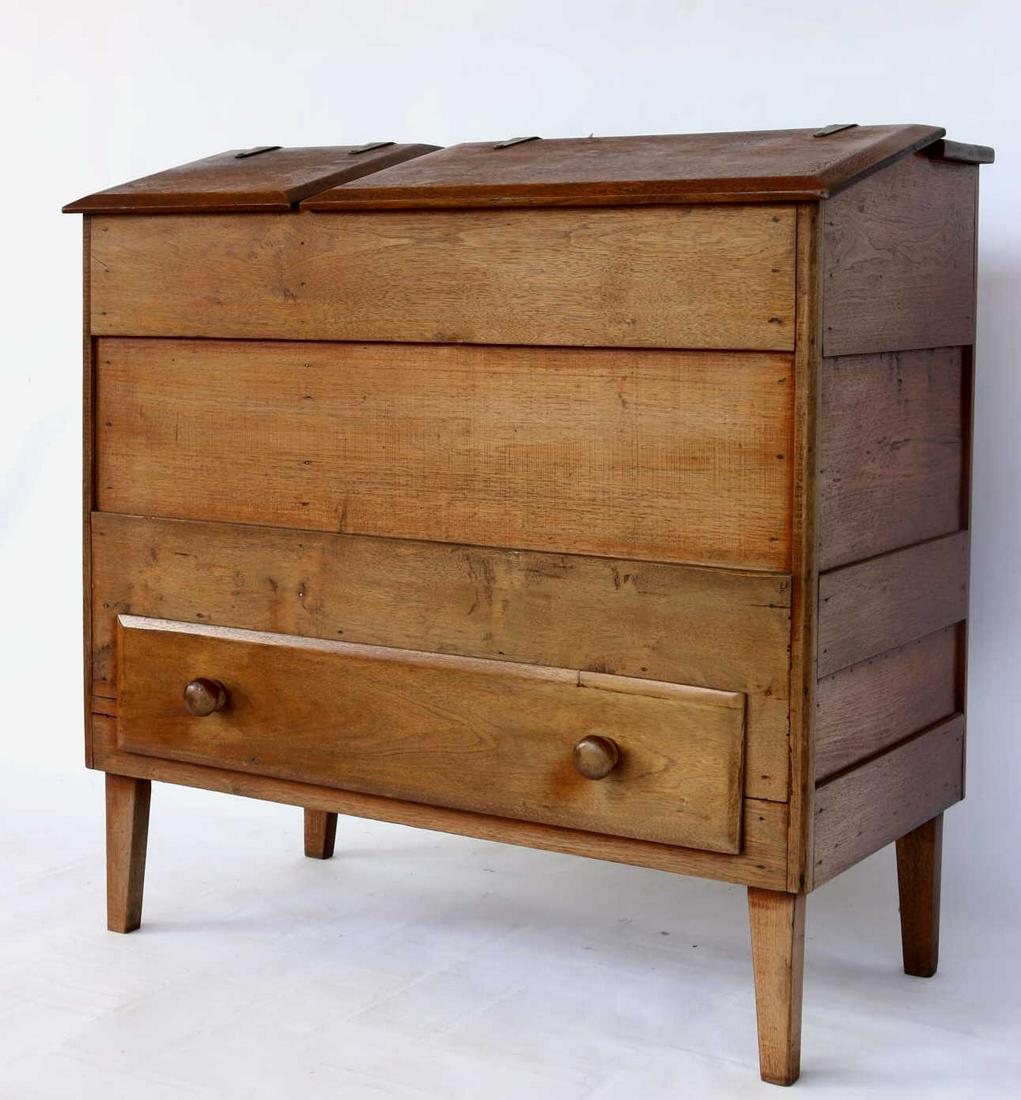 NC DAVIDSON COUNTY ANTIQUE PRIMITIVE HARVEST BIN: NC DAVIDSON COUNTY ANTIQUE PRIMITIVE HARVEST BIN FROM THYE FORMAL DINING ROON OF DR. FULBRIGHT
