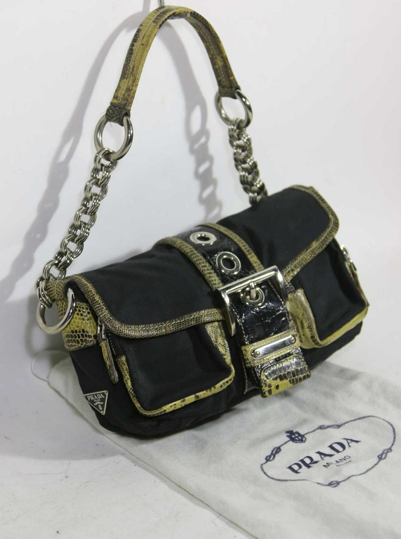 PRADA  ITALIAN LADIES HAND BAG (1 of 13)