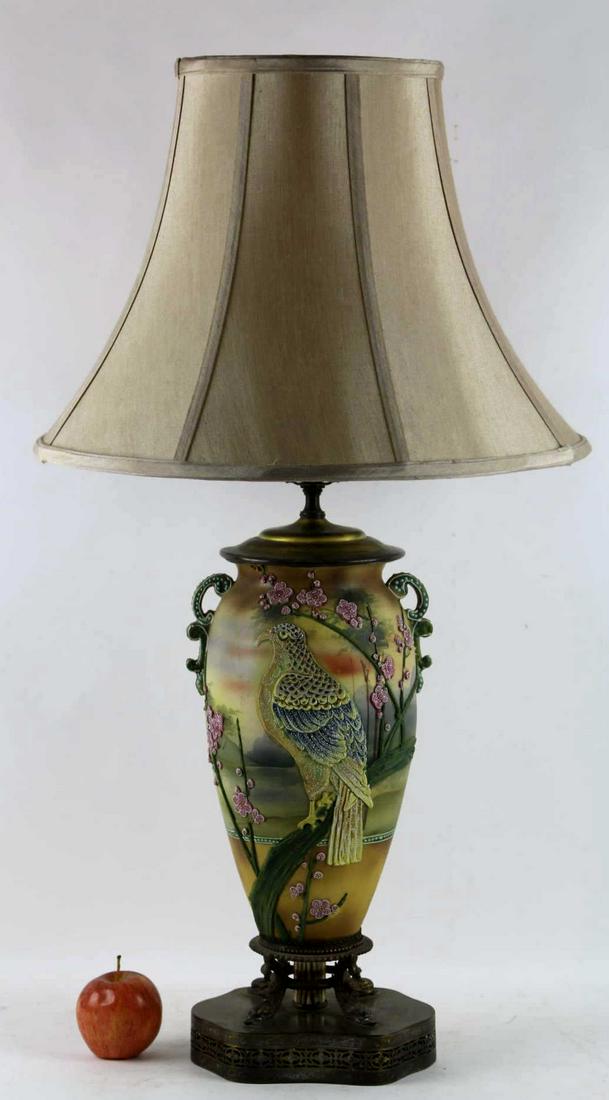 FINE JAPANESE 31" ANTIQUE MORIAGE TWIN HANDLE LAMP: FINE JAPANESE 31" ANTIQUE MORIAGE TWIN HANDLE LAMP