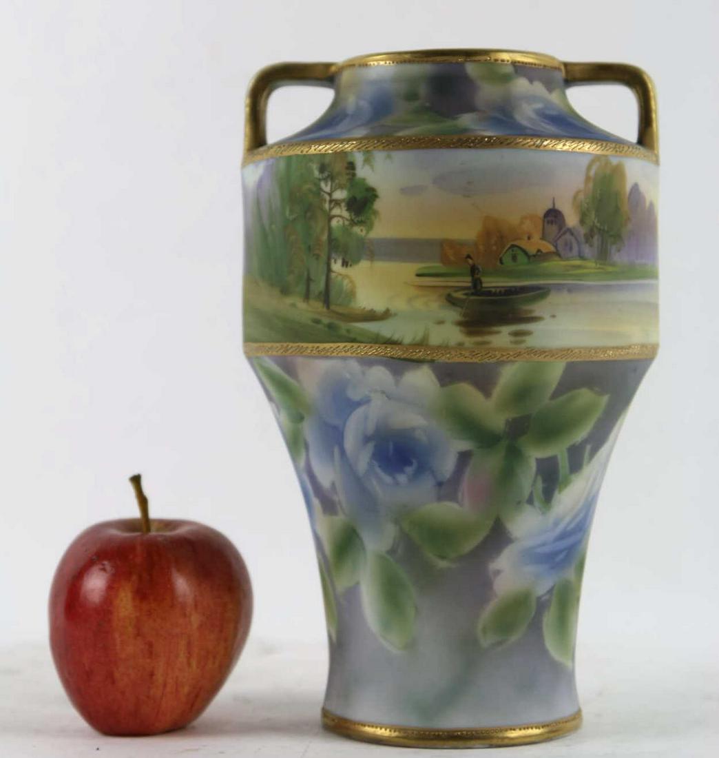 JAPANESE GREEN WREATH MARK 9" TWIN HANDLED VASE: JAPANESE GREEN WREATH MARK TWIN HANDLED VASE