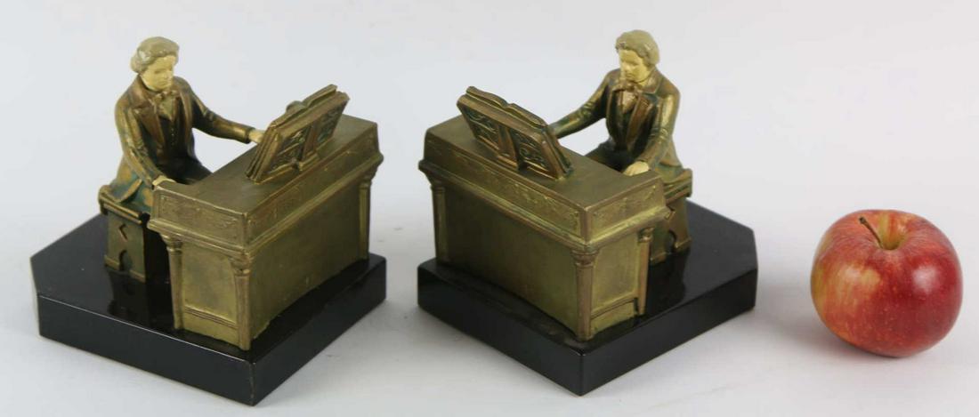 BRONZE PETINA DUALLING VINTAGE PIANO BOOKENDS: BRONZE PETINA DUALLING VINTAGE PIANO BOOKENDS Height 6 Width 12
