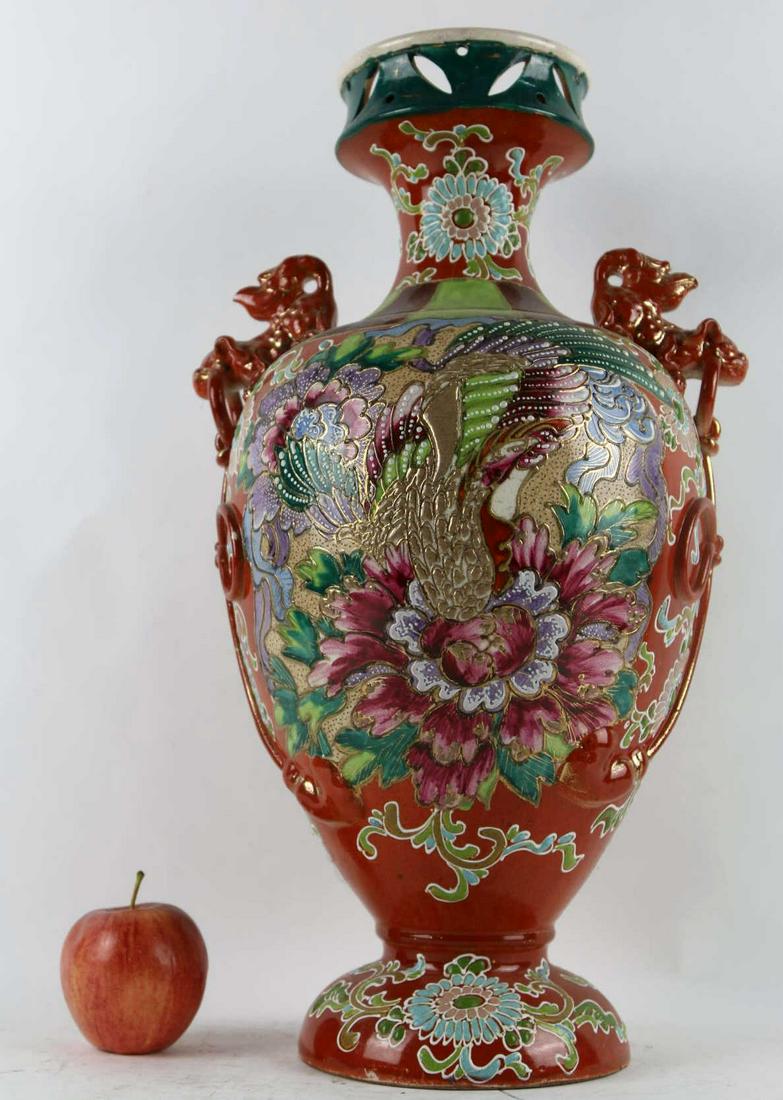 JAPANESE 19"FINE ANTIQUE TWIN HANDLED MORIAGE VASE: JAPANESE 19" FINE ANTIQUE TWIN HANDLED MORIAGE VASE Height 19 Width 10