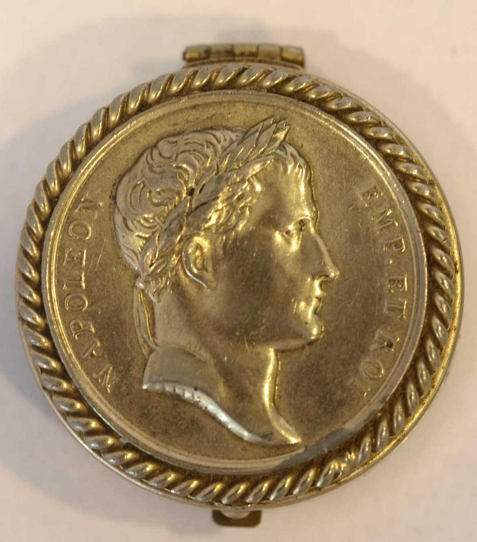 FRENCH NAPOLIONIC MAKEUP ANTIQUE COMPACT: FRENCH NAPOLIONIC MAKEUP ANTIQUE COMPACT