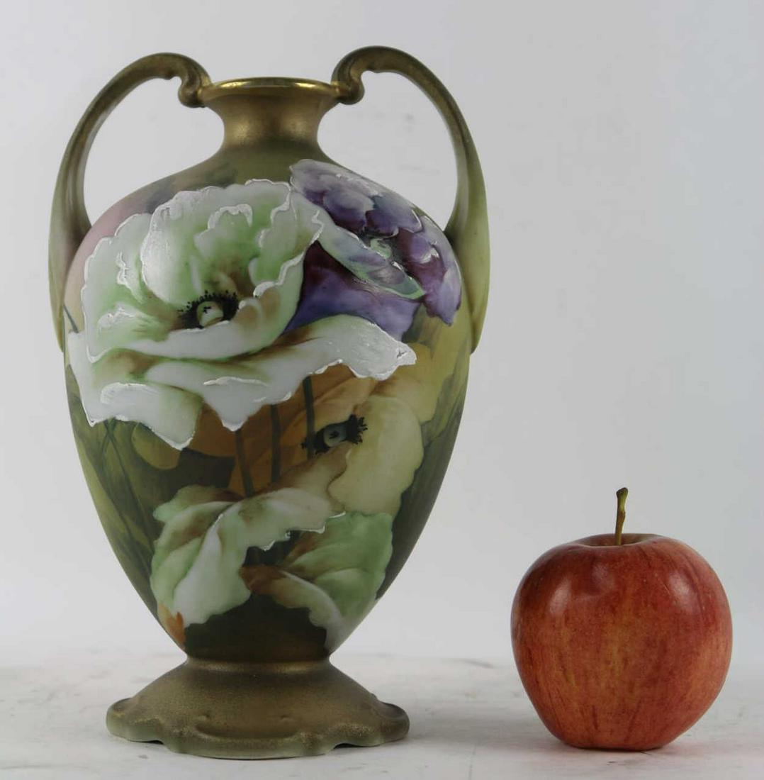 JAPANESE NIPPON TWIN HANDLE VASE: JAPANESE GREEN WREATH MARK TWIN HANDLED VASE