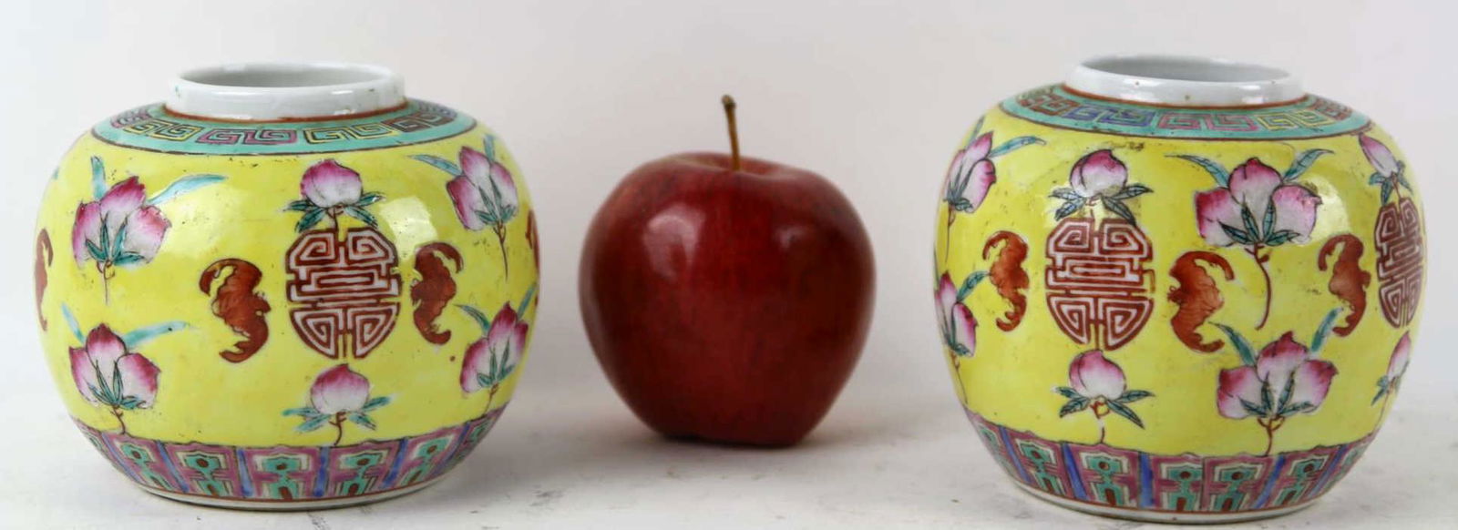 CHINESE ANTIQUE PORCELAIN VASES: CHINESE ANTIQUE PORCELAIN VASES Height 4 Width 4.5