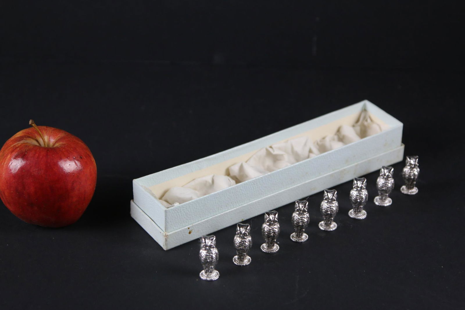 OWL MOTIF FORMAL ENGLISH SILVER PLACE CARD HOLDERS: OWL MOTIF FORMAL ENGLISH SILVER PLACE CARD HOLDERS