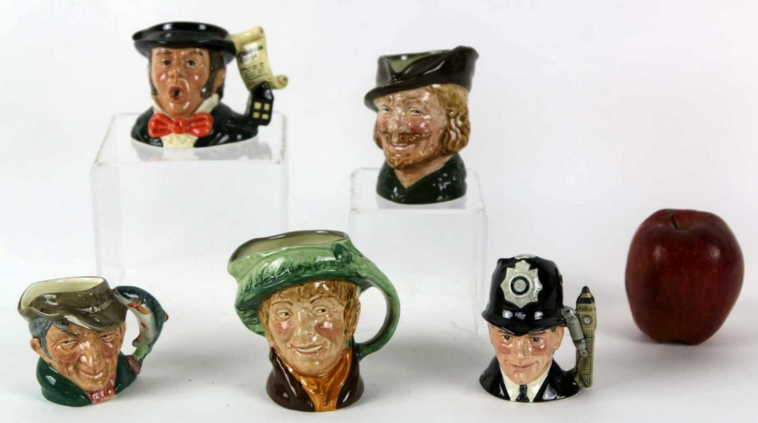 ROYAL DOULTON ANTIQUE TOBY MUG GROUPING: ROYAL DOULTON ANTIQUE TOBY MUG GROUPING Condition Report GOOD