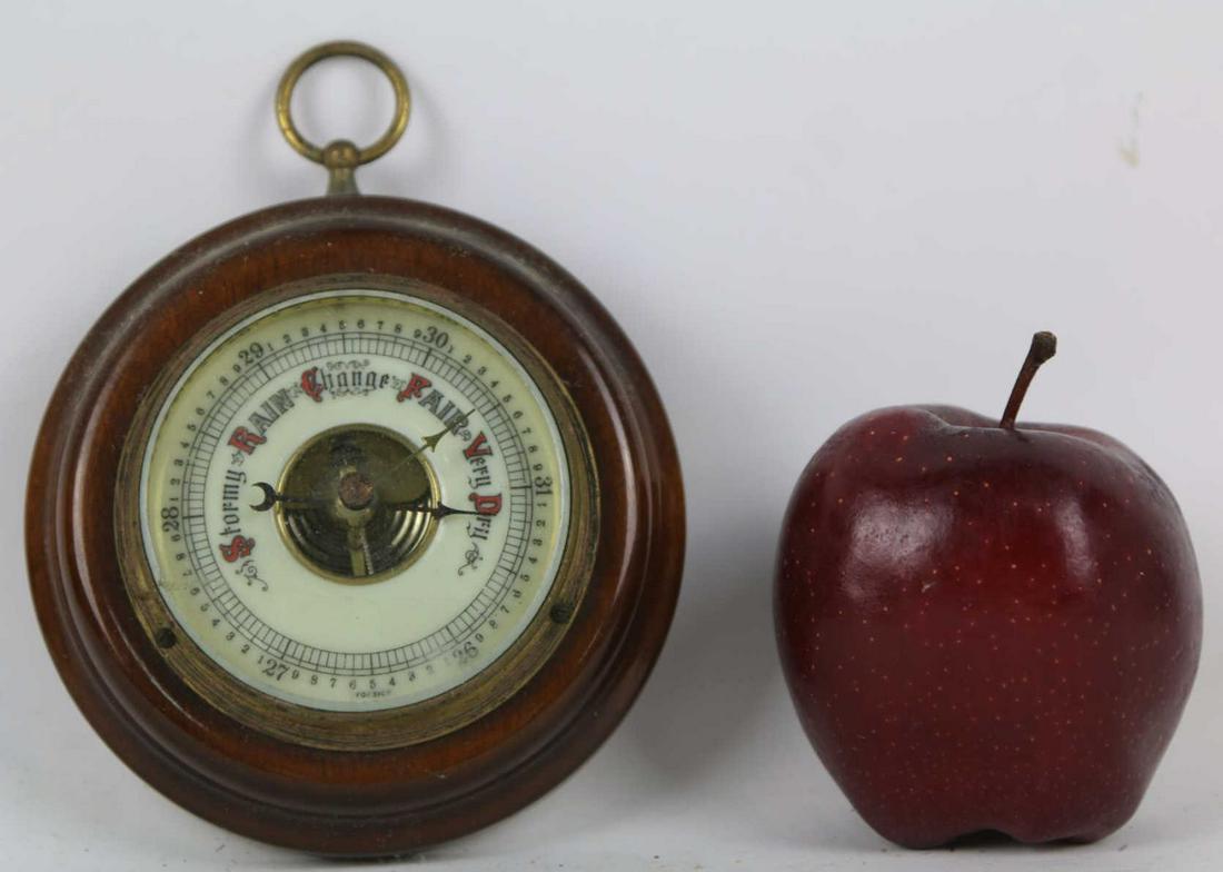 VINTAGE MAHOGANY NAUTICAL HANGING BAROMETER: VINTAGE MAHOGANY NAUTICAL HANGING BAROMETER Condition Report GOOD Width 5.5 in