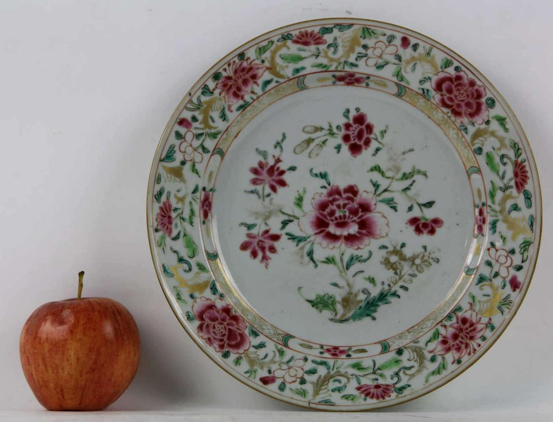 CHINESE ANTIQUE EXPORT FAMILE ROSE CABINET PLATE: CHINESE ANTIQUE EXPORT FAMILE ROSE 9" CABINET PLATE Condition Report GOOD Width 9 in