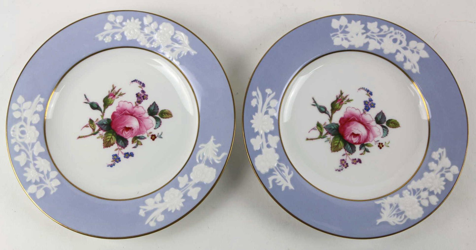 SPODE COPELAND CHINA TWO FLORAL CABINET PLATES: SPODE COPELAND CHINA TWO FLORAL CABINET PLATES Condition GOOD W 8 in