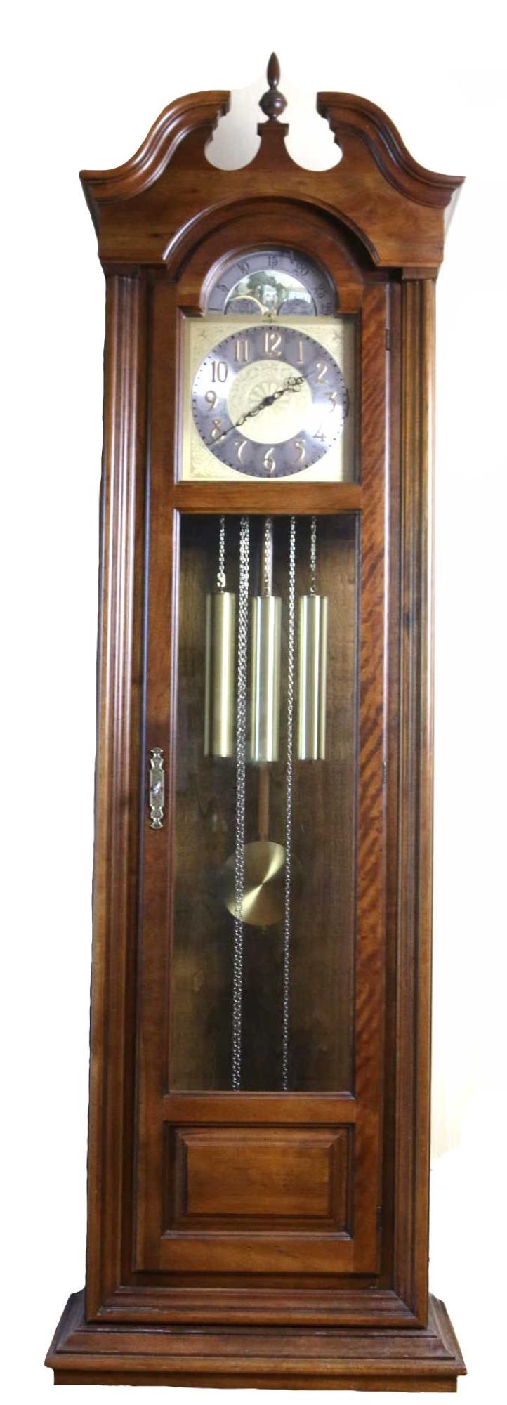 HOWARD MILLER FINE MOON PHASE GRANDFATHER CLOCK: HOWARD MILLER FINE MOON PHASE GRANDFATHER CHIME CLOCK WITHA FINE POLLARD DARK TIGER OAK VINTAGE CASE Condition GOOD H 83 W 24 D 13 unit in