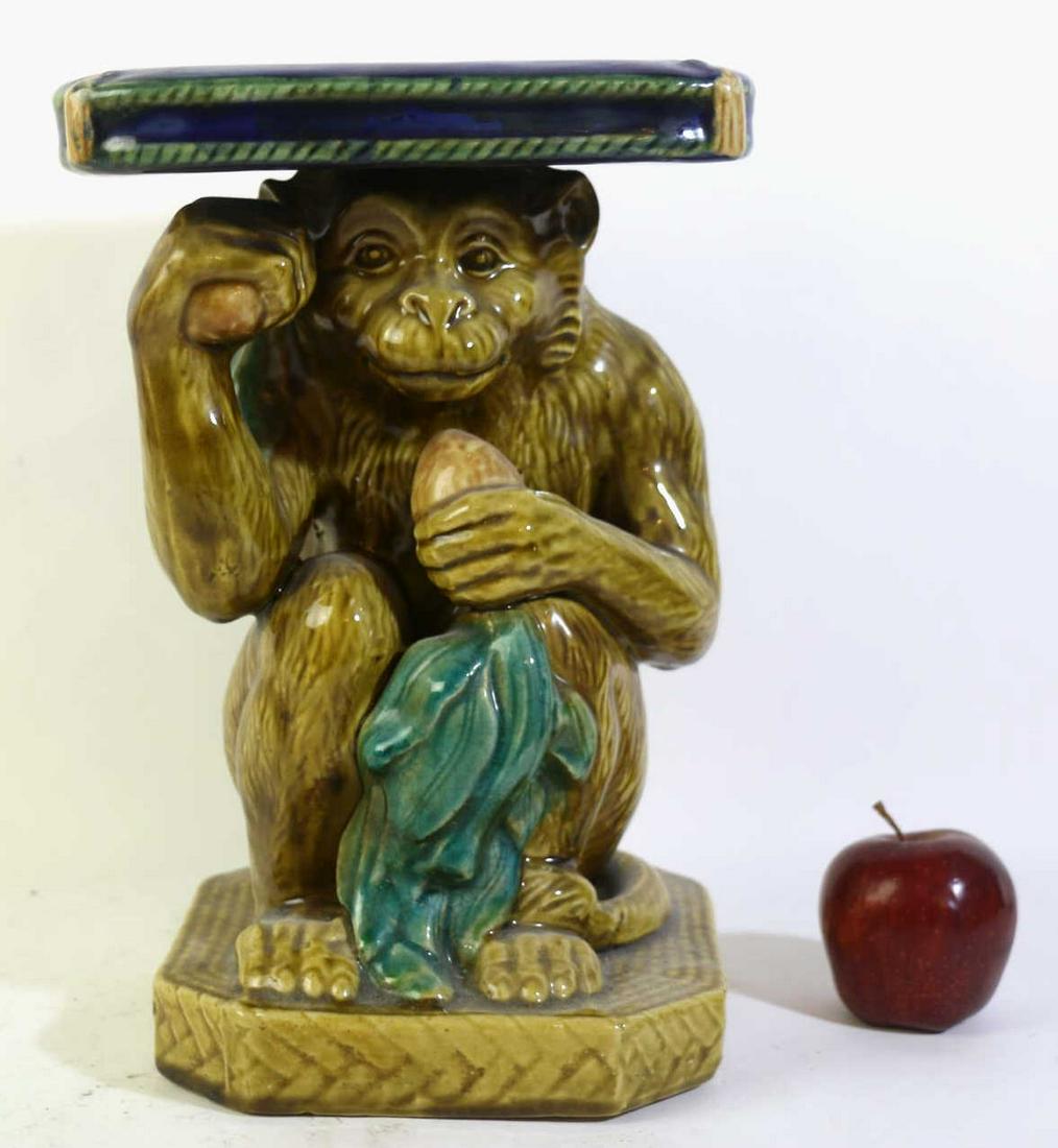 FINE PORCELAIN MONKEY GARDEN SEAT: FINE PORCELAIN MONKEY GARDEN SEAT Condition GOOD H 12 W 8 IN
