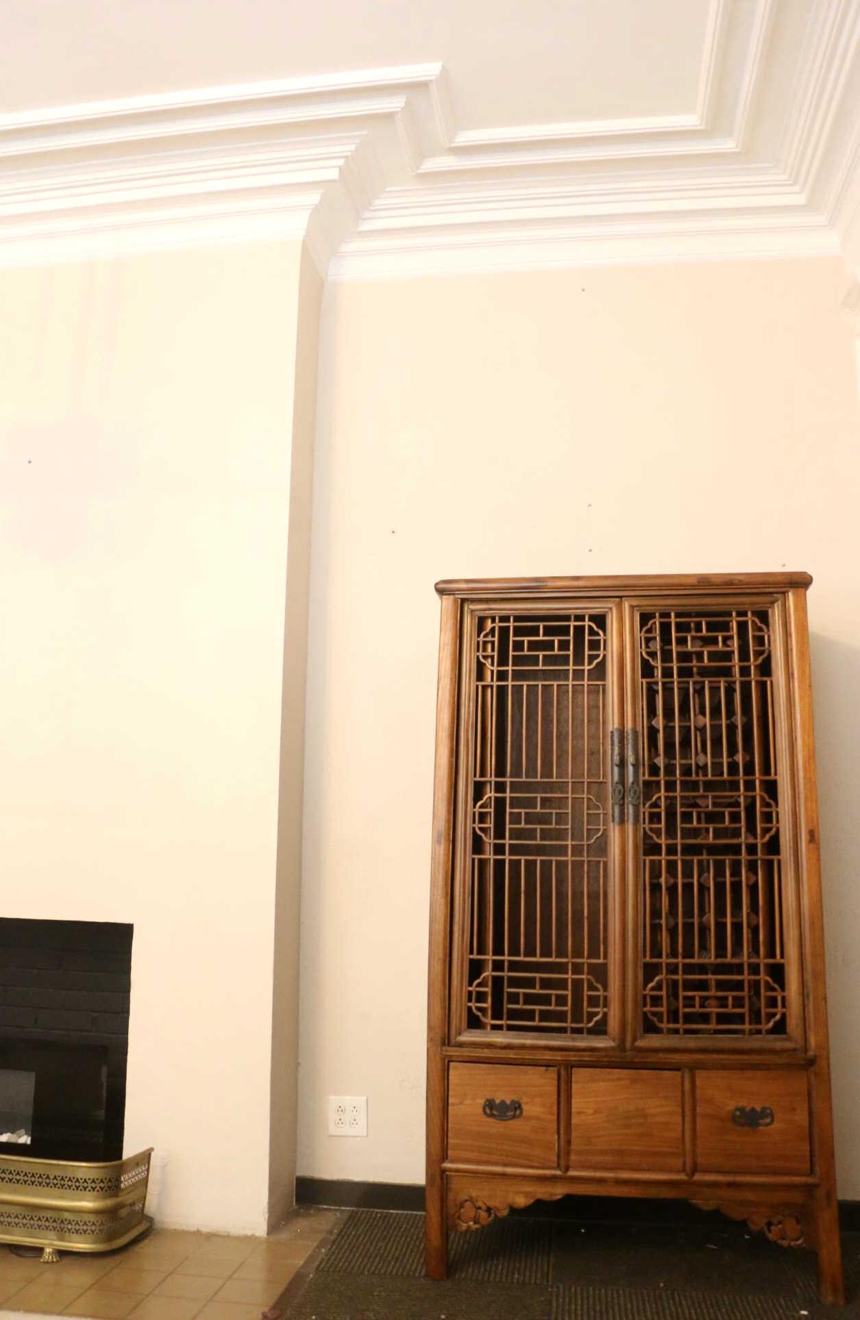 CHINESE ANTIQUE CABINET: CHINESE ANTIQUE CABINET Condition GOOD H 74 W 52 D 28 IN