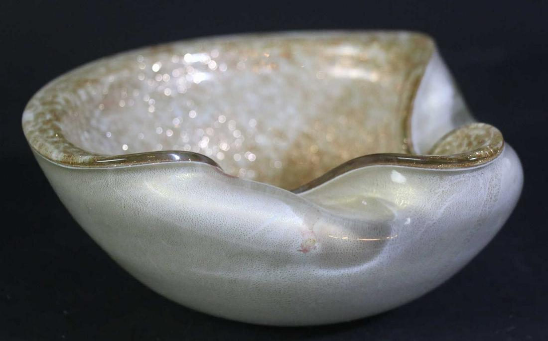 FINE ARTGLASS FOLDED BOWL (1 of 5)