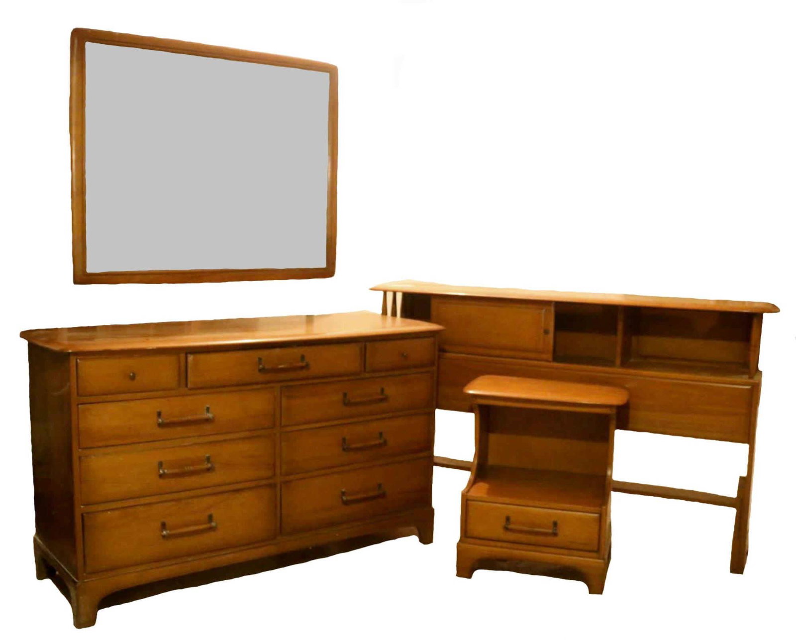 MID CENTURY MODERN BEDROOM SET: MID CENTURY MODERN BEDROOM SET Condition GOOD H 71 W 56 D 20 IN
