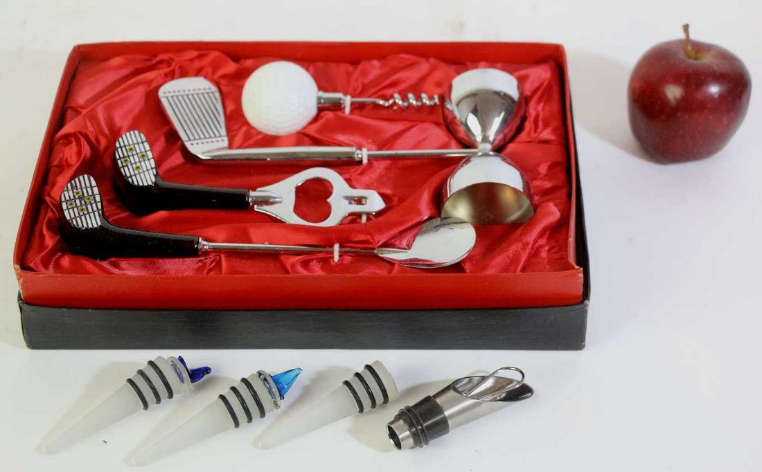 VINTAGE GOLF BARWARE LIBATION TOOL SET (1 of 2)
