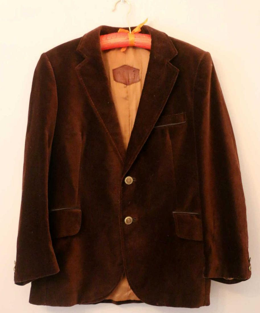 VINTAGE MENS SMOKING JACKET: VINTAGE MENS SMOKING JACKET Condition GOOD